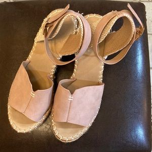 Catherine Malandrino Wedges, Pink, 7.5